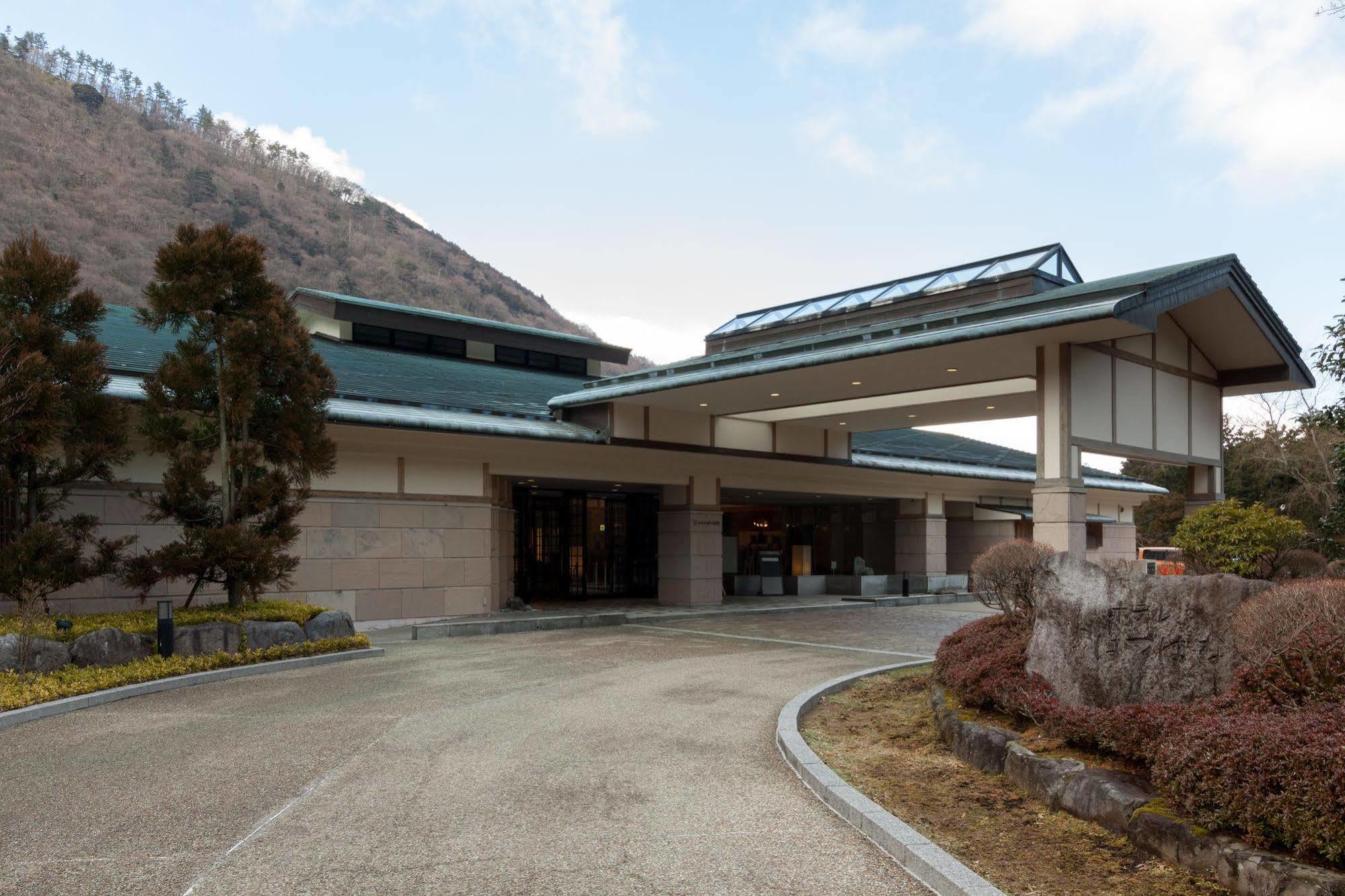 Hotel Hatsuhana Hakone Buitenkant foto