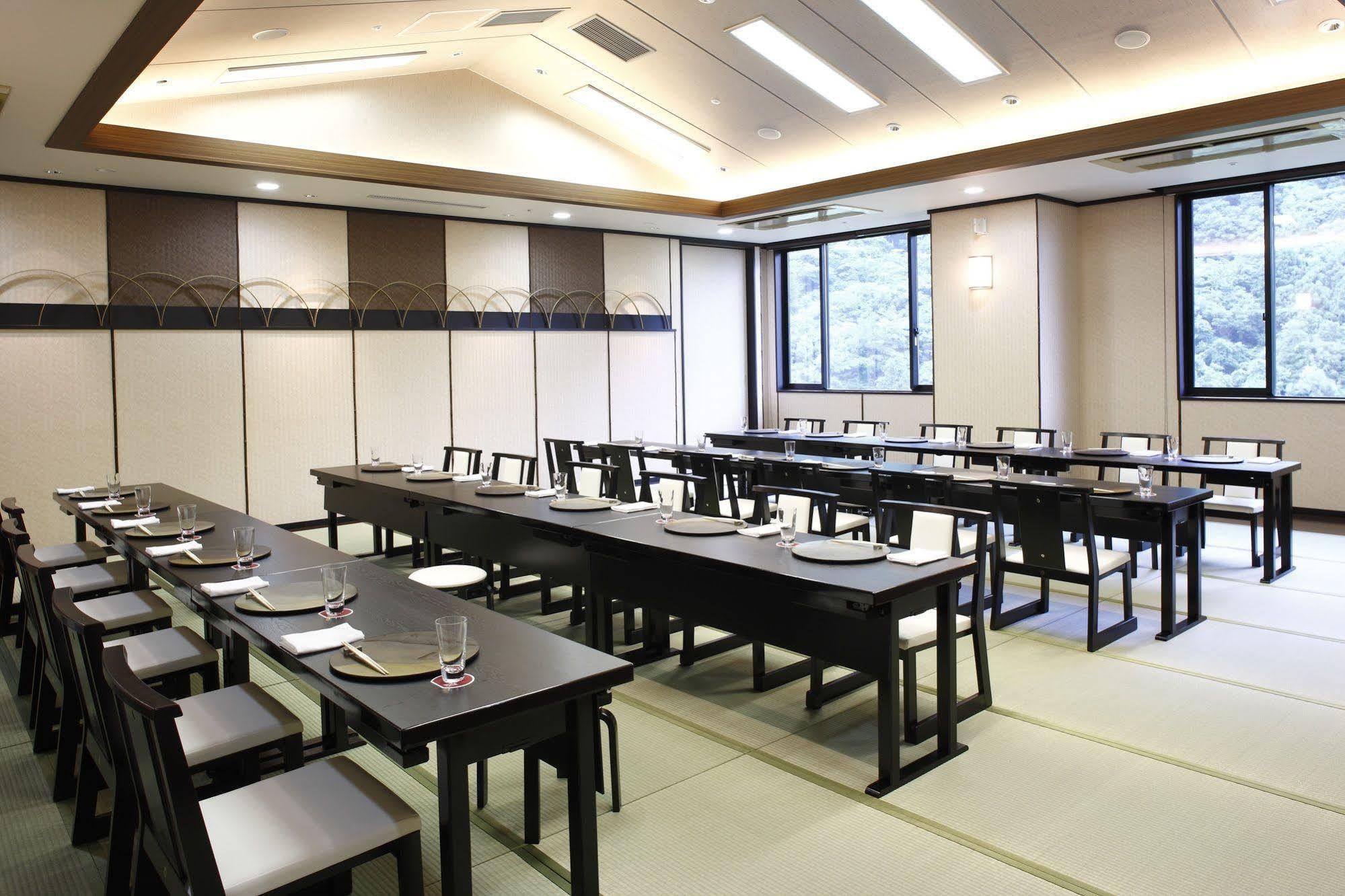 Hotel Hatsuhana Hakone Buitenkant foto